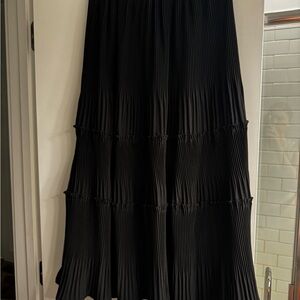 Elegant Black Pleated Skirt